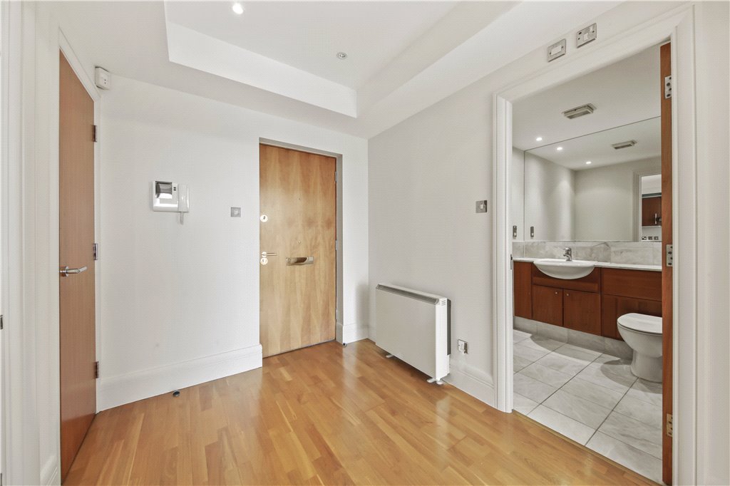 1 bed apartment to rent in Spice Quay Heights, 32 Shad Thames, London, SE1 11