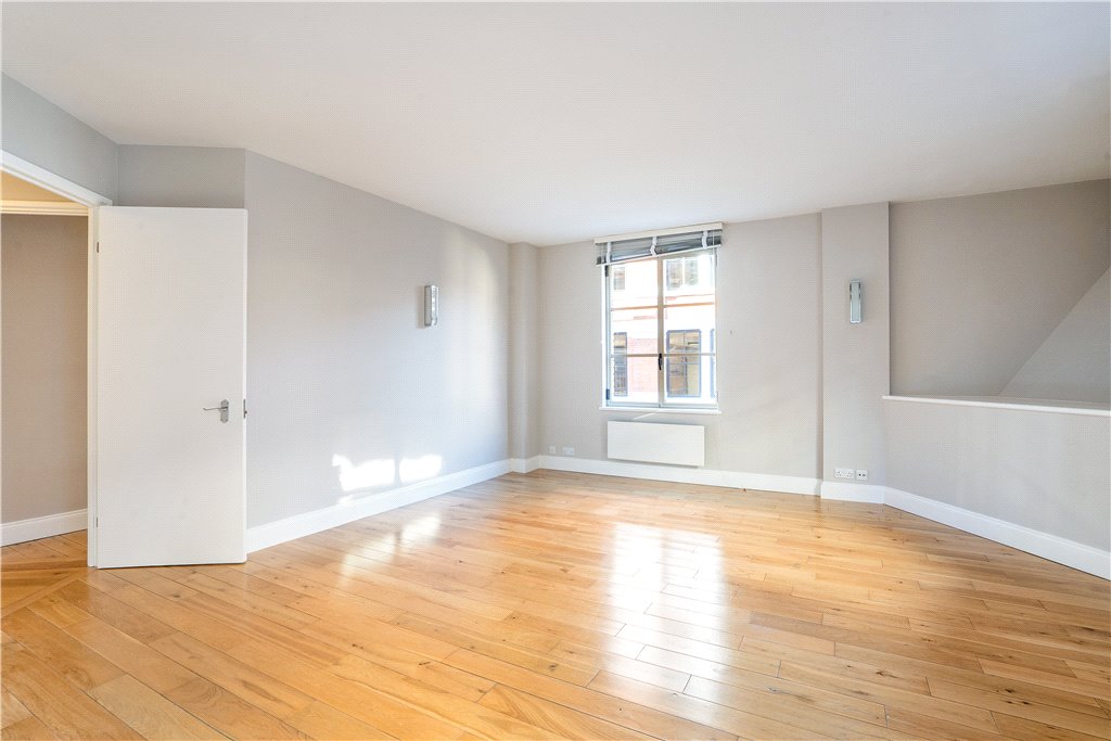 2 bed apartment for sale in The Circle, Queen Elizabeth Street, London, SE1  - Property Image 3
