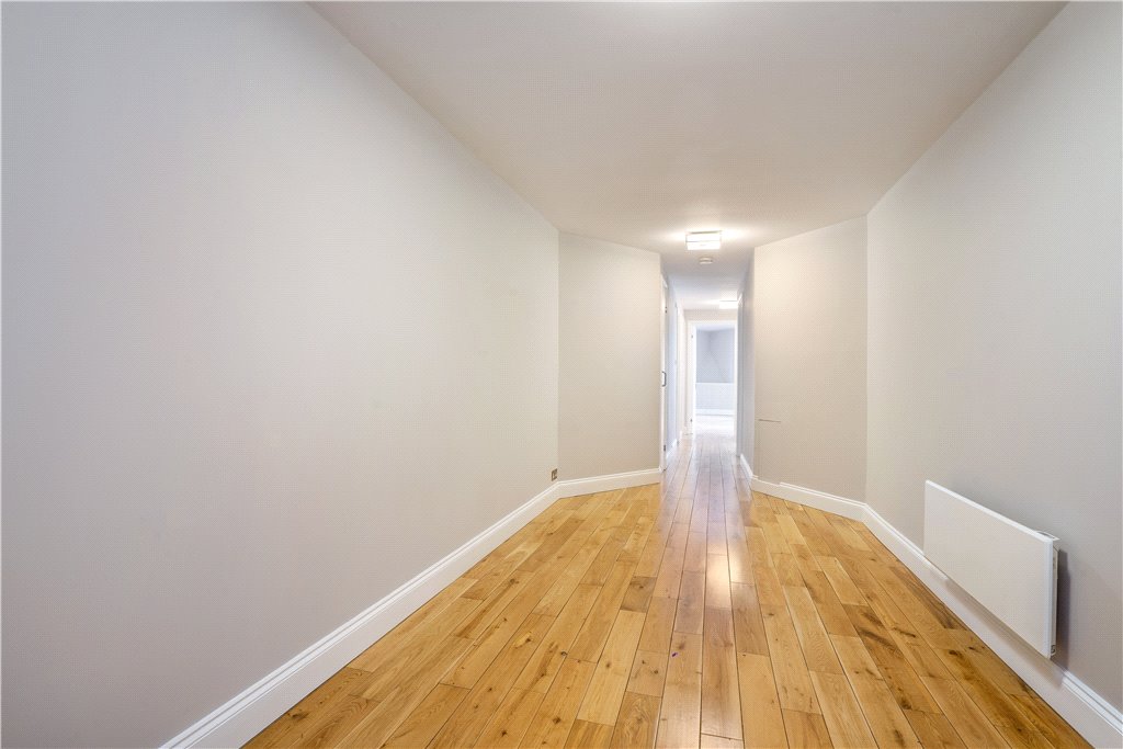2 bed apartment for sale in The Circle, Queen Elizabeth Street, London, SE1  - Property Image 15