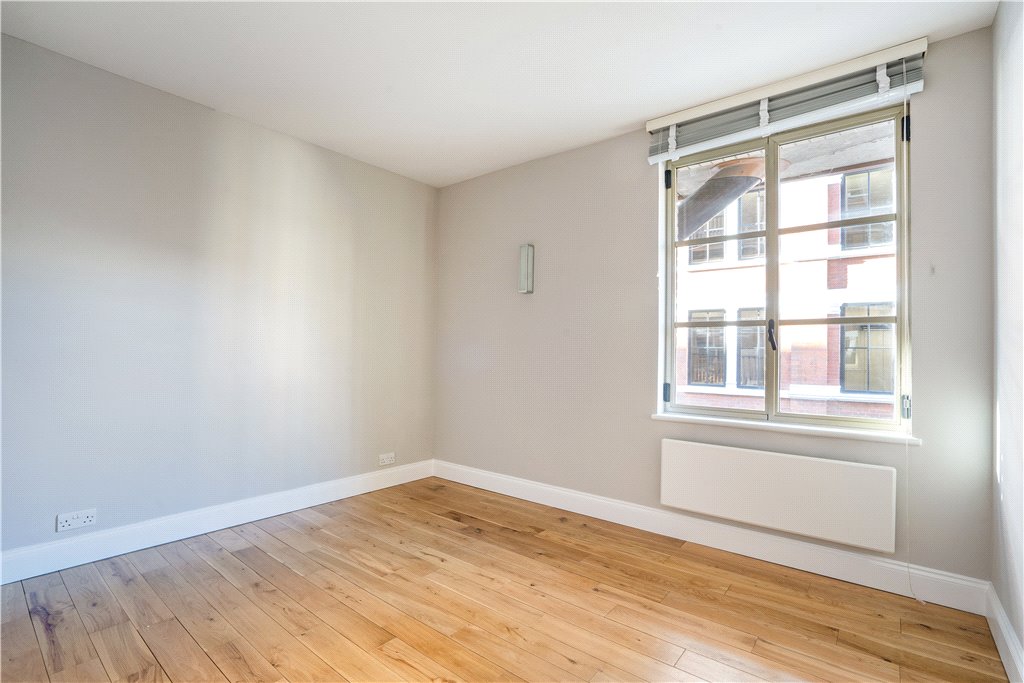 2 bed apartment for sale in The Circle, Queen Elizabeth Street, London, SE1  - Property Image 8