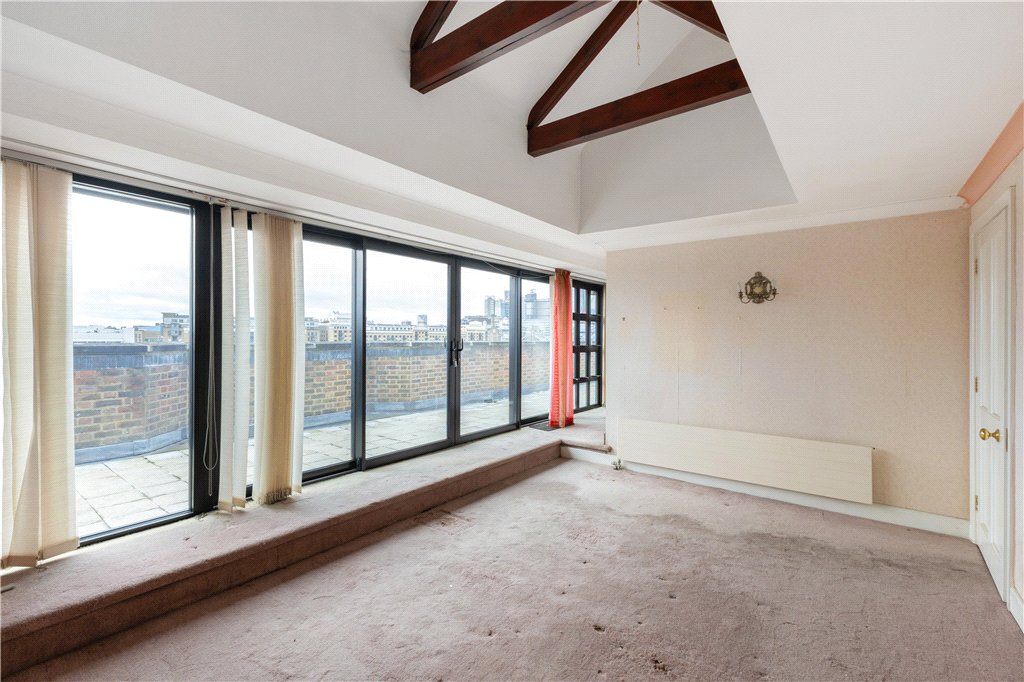 3 bed apartment for sale in St. Katharines Way, London, E1W 6