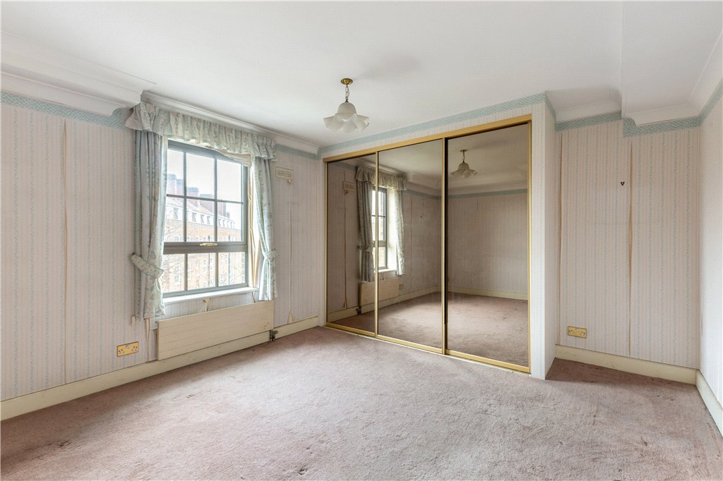 3 bed apartment for sale in St. Katharines Way, London, E1W 9