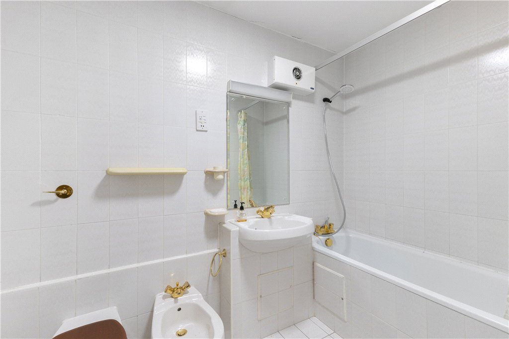 3 bed apartment for sale in St. Katharines Way, London, E1W 12
