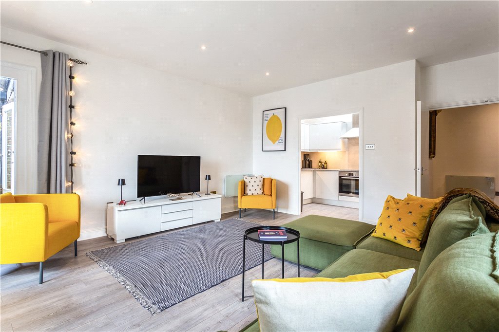 2 bed apartment to rent in St. Saviours Wharf, 8 Shad Thames, London, SE1 3
