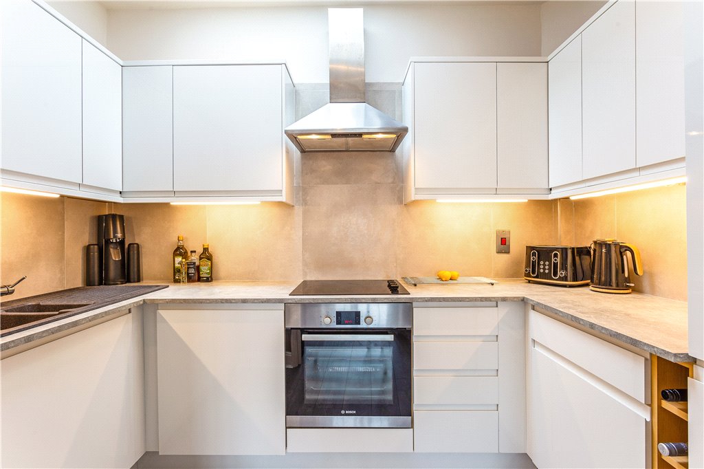 2 bed apartment to rent in St. Saviours Wharf, 8 Shad Thames, London, SE1  - Property Image 5