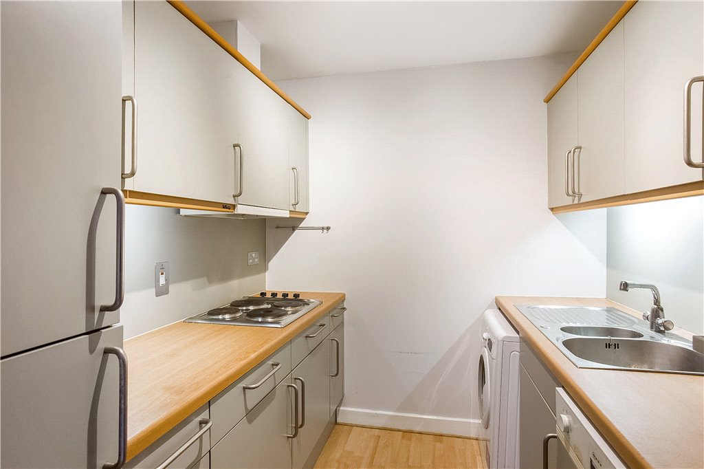 1 bed apartment for sale in Queen Elizabeth Street, London, SE1 5