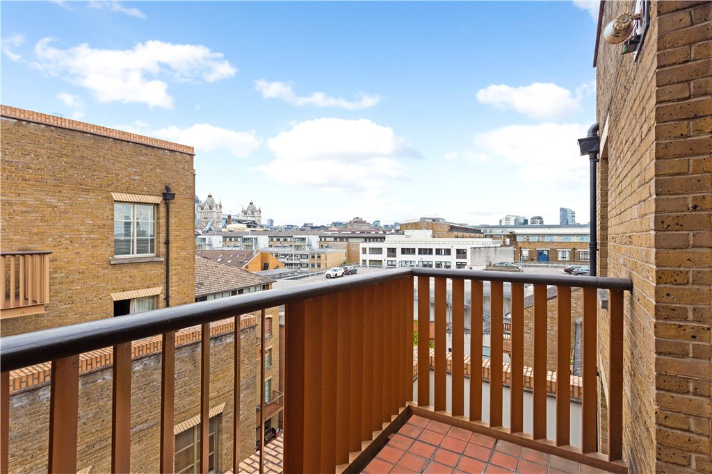 1 bed apartment for sale in Queen Elizabeth Street, London, SE1  - Property Image 4