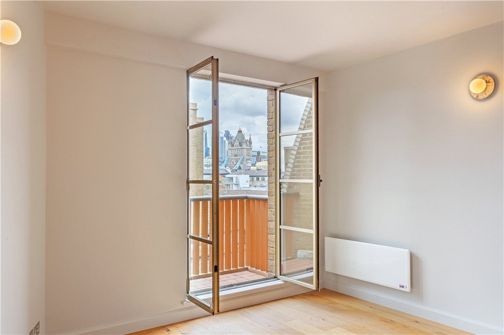 1 bed apartment for sale in Queen Elizabeth Street, London, SE1  - Property Image 2