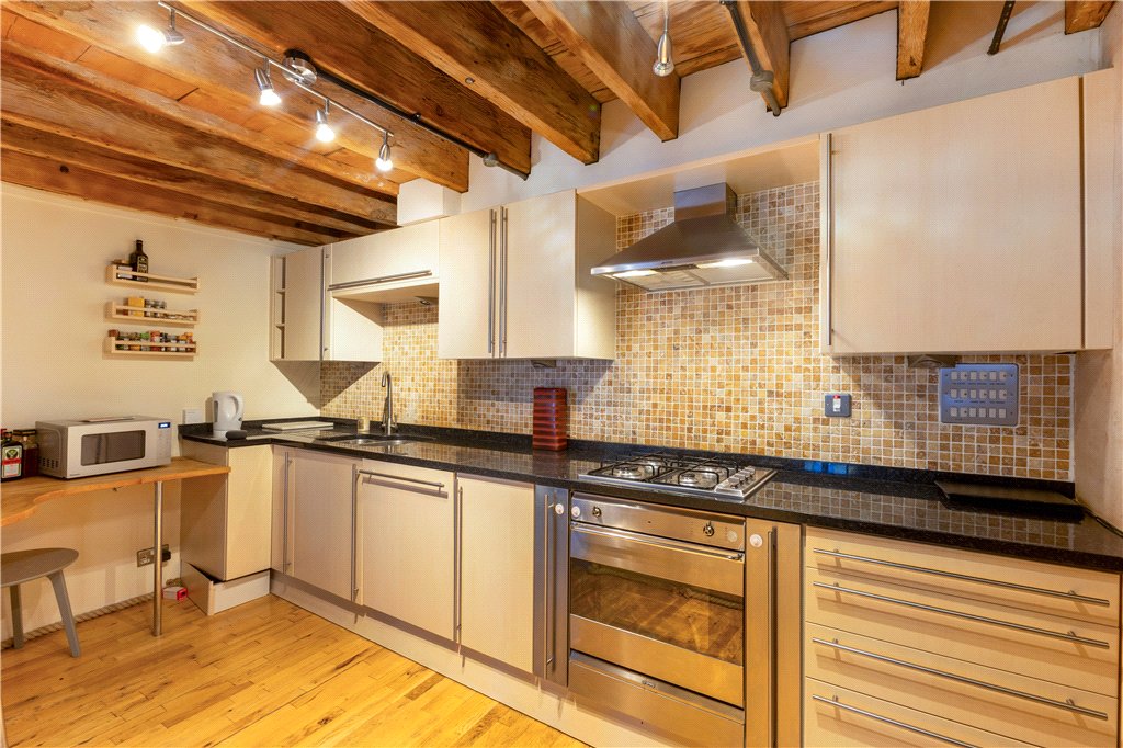 2 bed apartment for sale in Shad Thames, London, SE1  - Property Image 8
