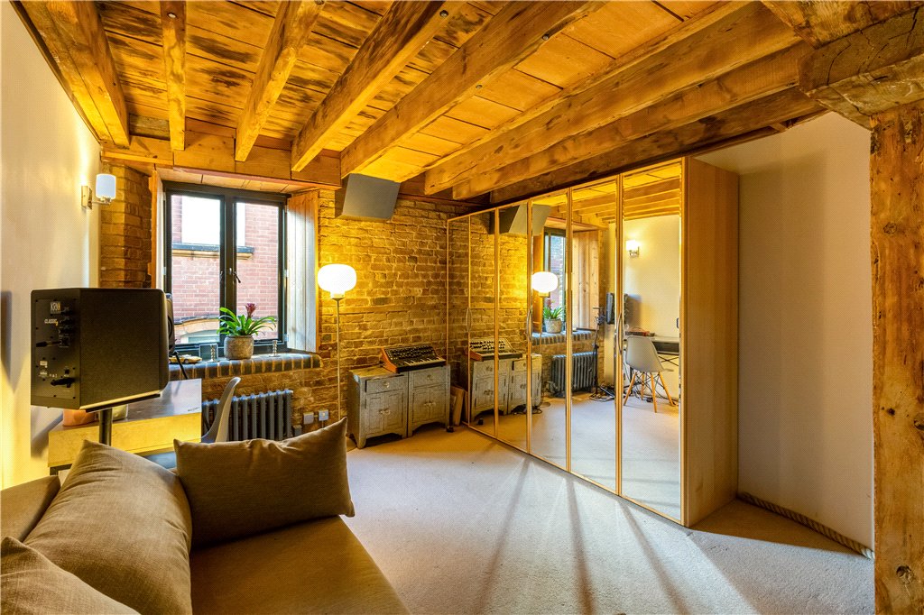 2 bed apartment for sale in Shad Thames, London, SE1 12