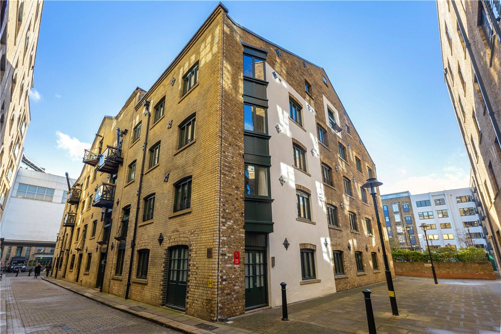 2 bed apartment for sale in Shad Thames, London, SE1 16