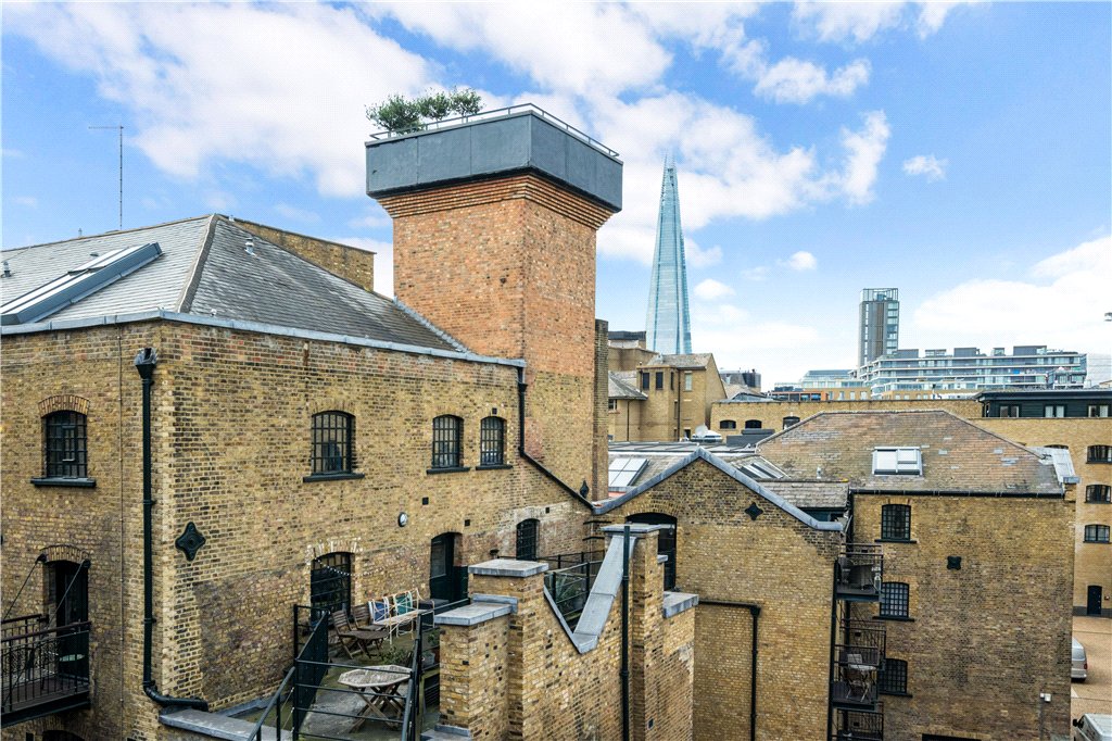 Apartment for sale in Shad Thames, London, SE1 11