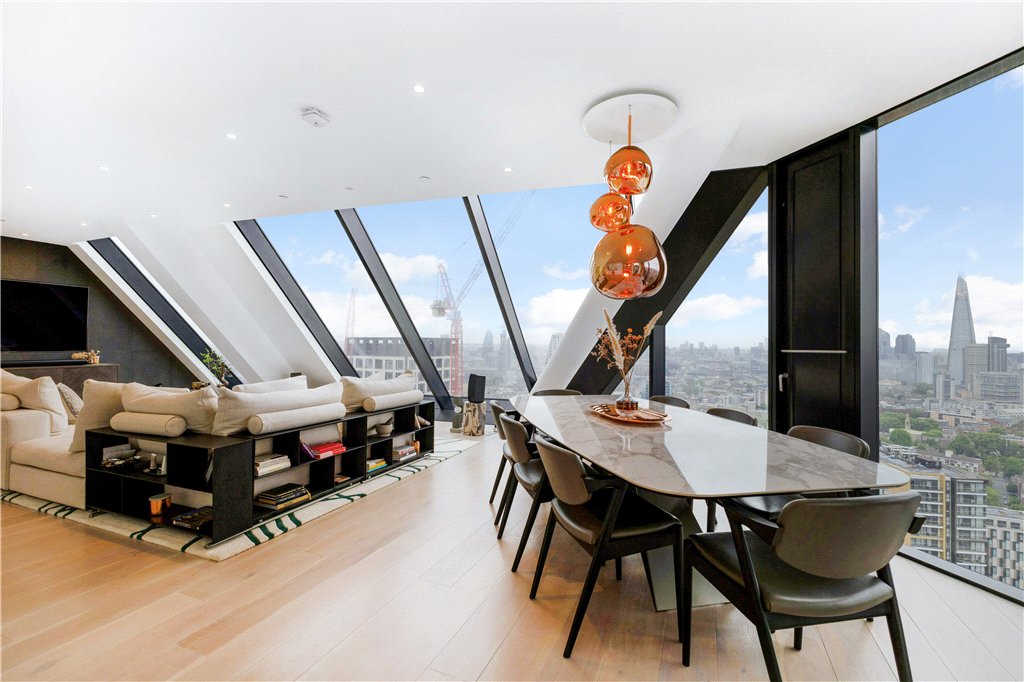2 bed apartment for sale in Strata SE, 8 Walworth Road, London, SE1 3