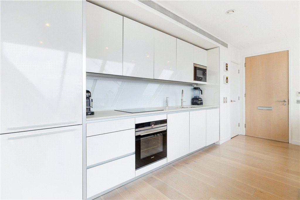 2 bed apartment for sale in Strata SE, 8 Walworth Road, London, SE1 6