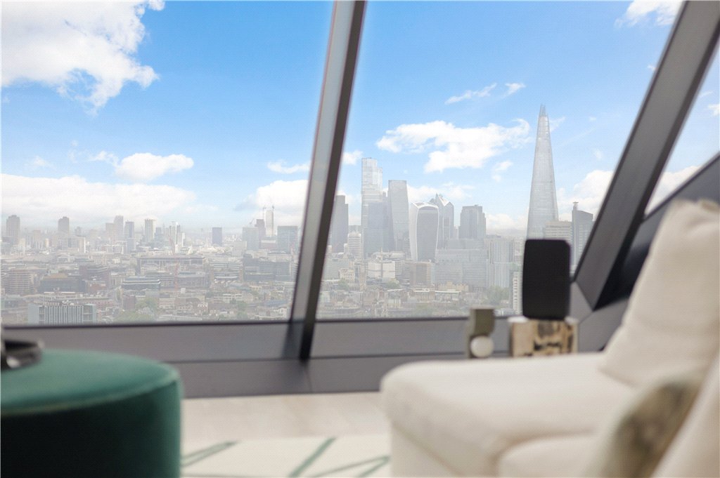 2 bed apartment for sale in Strata SE, 8 Walworth Road, London, SE1 1