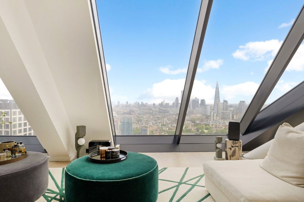 2 bed apartment for sale in Strata SE, 8 Walworth Road, London, SE1 15