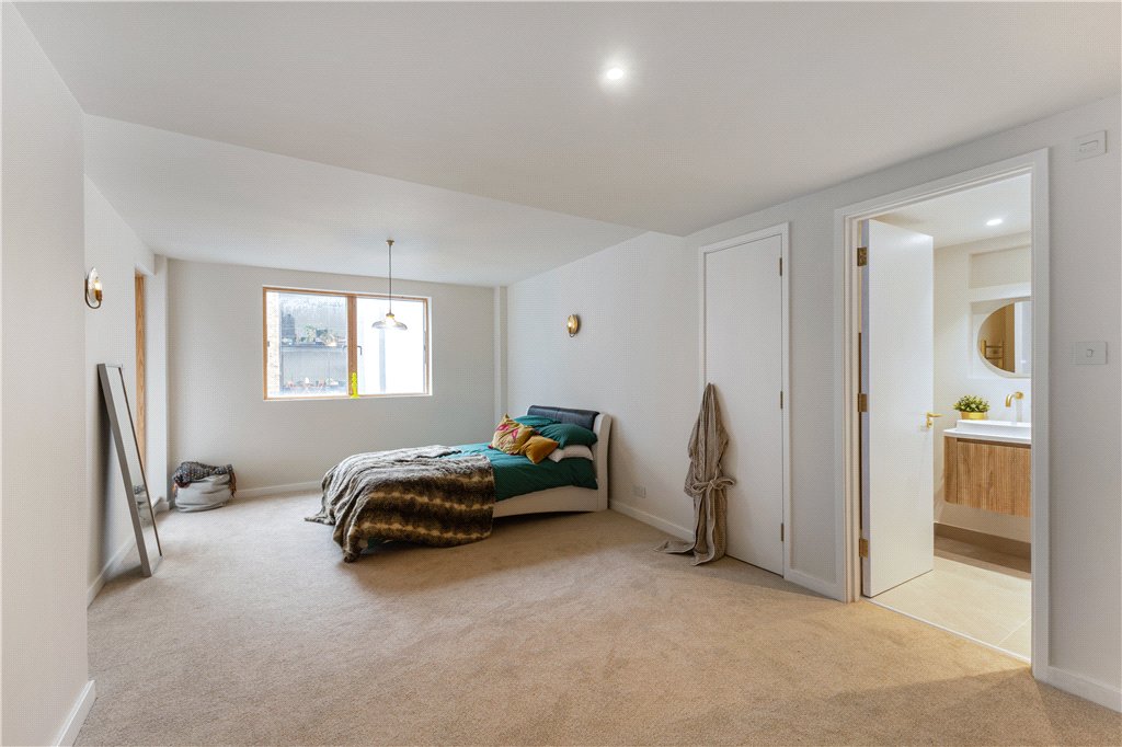 2 bed apartment for sale in Victoria Mills, 9 Boyd Street, London, E1  - Property Image 9