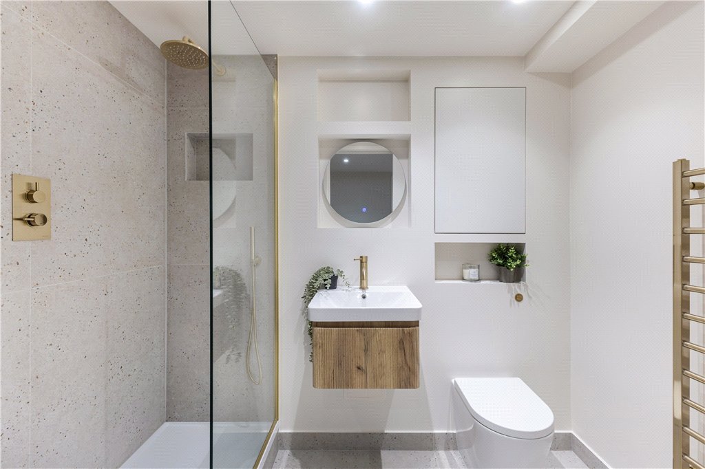 2 bed apartment for sale in Victoria Mills, 9 Boyd Street, London, E1  - Property Image 11