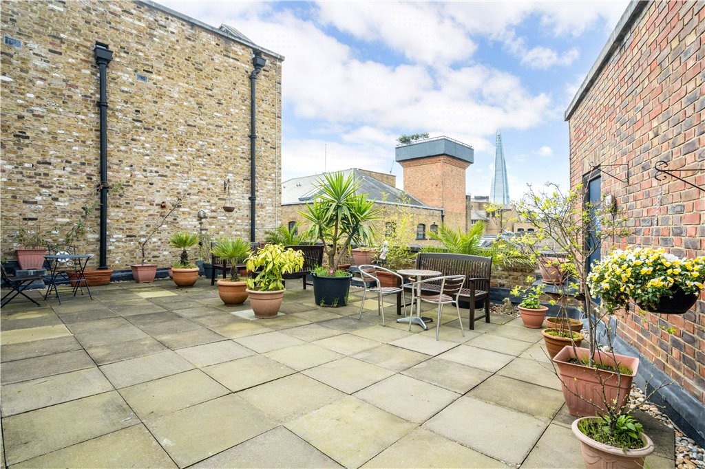 1 bed apartment for sale in Java Wharf, 16 Shad Thames, London, SE1  - Property Image 15