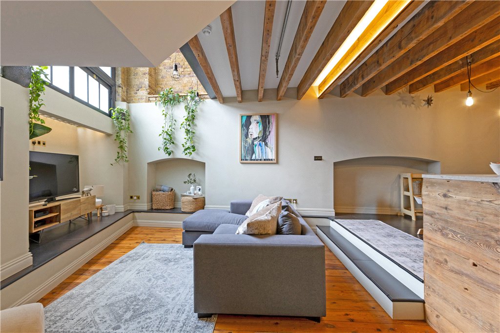 3 bed apartment for sale in Southwark Bridge Road, London, SE1 4