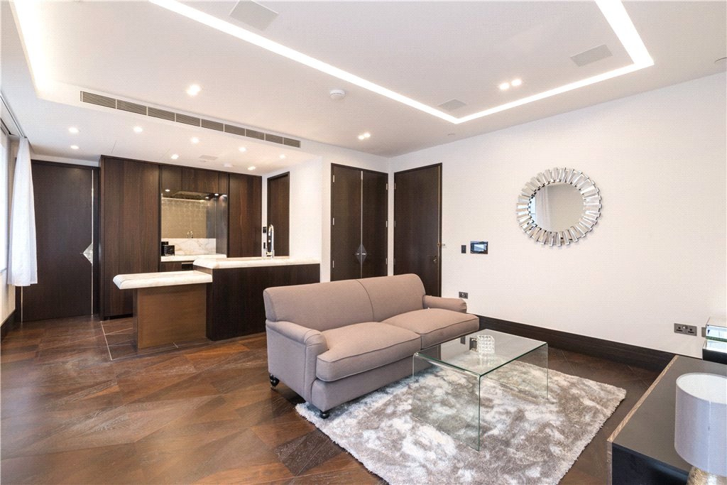 1 bed apartment for sale in Blenheim House, Crown Square, London, SE1 - Property Image 1