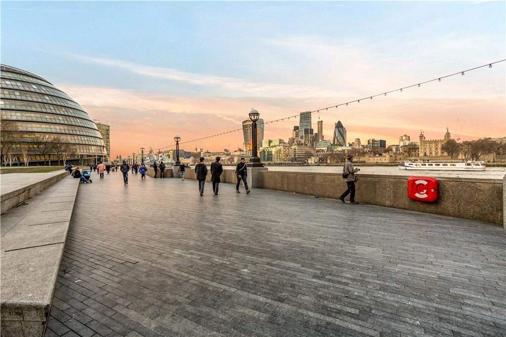 1 bed apartment for sale in Blenheim House, Crown Square, London, SE1  - Property Image 16