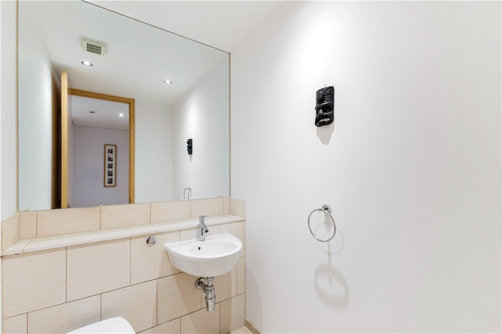 1 bed apartment for sale in Shad Thames, London, SE1 16