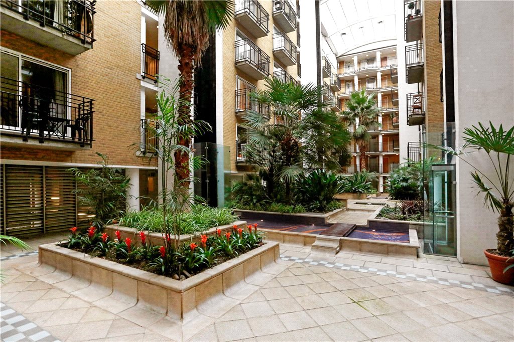 2 bed apartment for sale in Globe View, 10 High Timber Street, London, EC4V 6