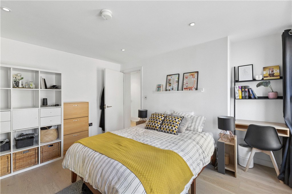1 bed apartment for sale in Alwin Apartments, 132 Tanner Street, SE1  - Property Image 9