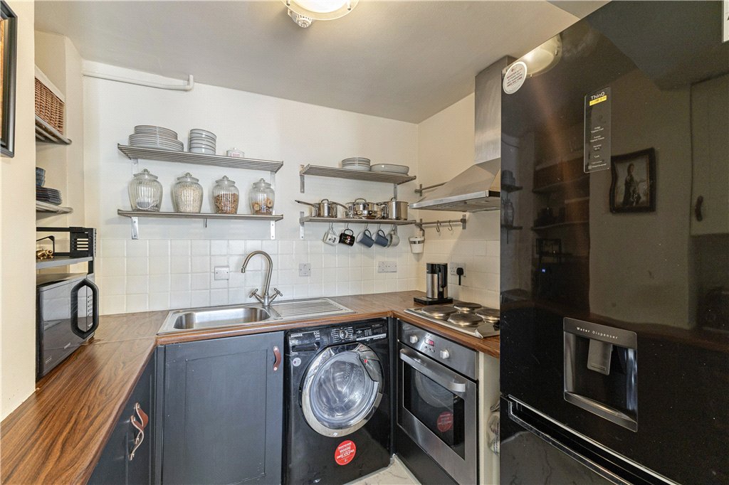 1 bed apartment for sale in Shad Thames, London, SE1 10