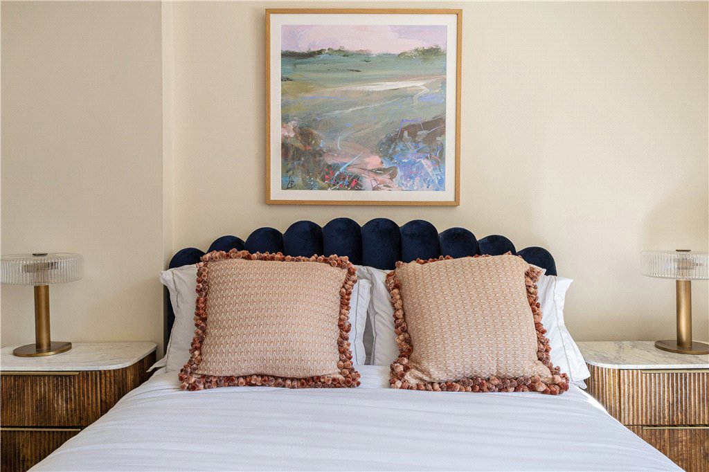 1 bed apartment for sale in Shad Thames, London, SE1  - Property Image 13