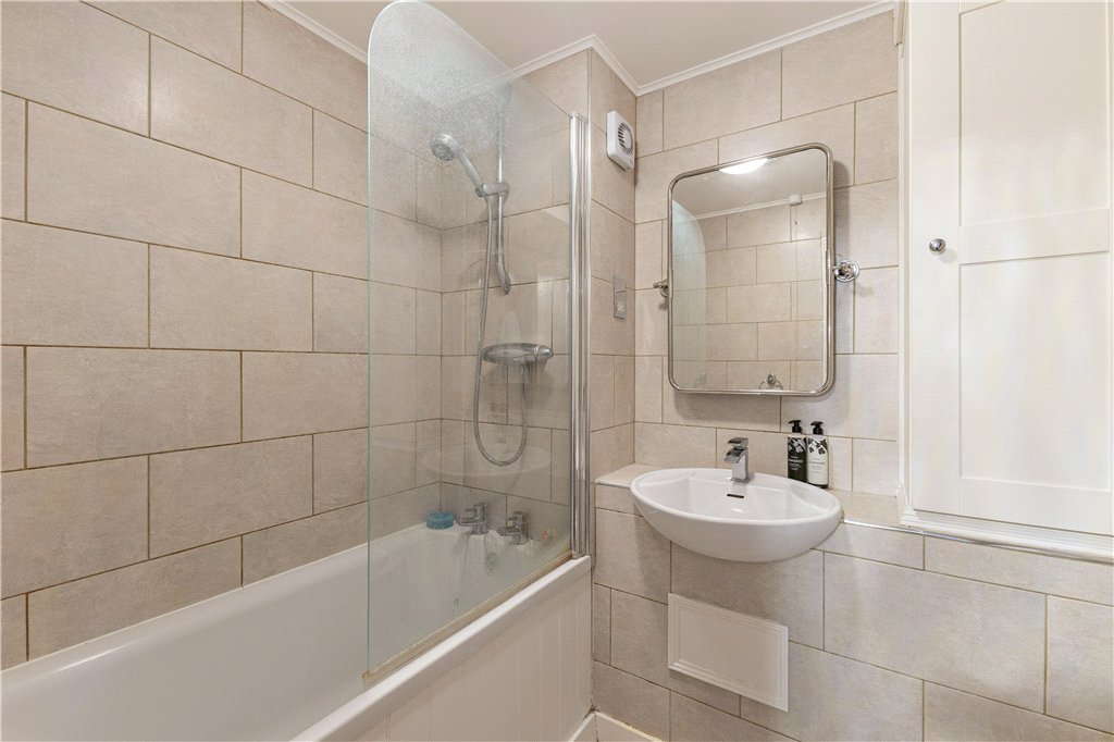 1 bed apartment for sale in Shad Thames, London, SE1 13