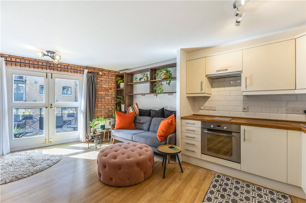 Apartment for sale in Java Wharf, 16 Shad Thames, London, SE1 3