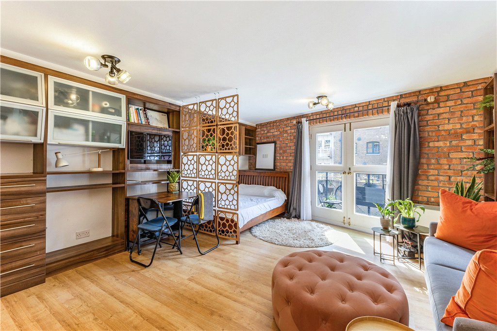 Apartment for sale in Java Wharf, 16 Shad Thames, London, SE1 6