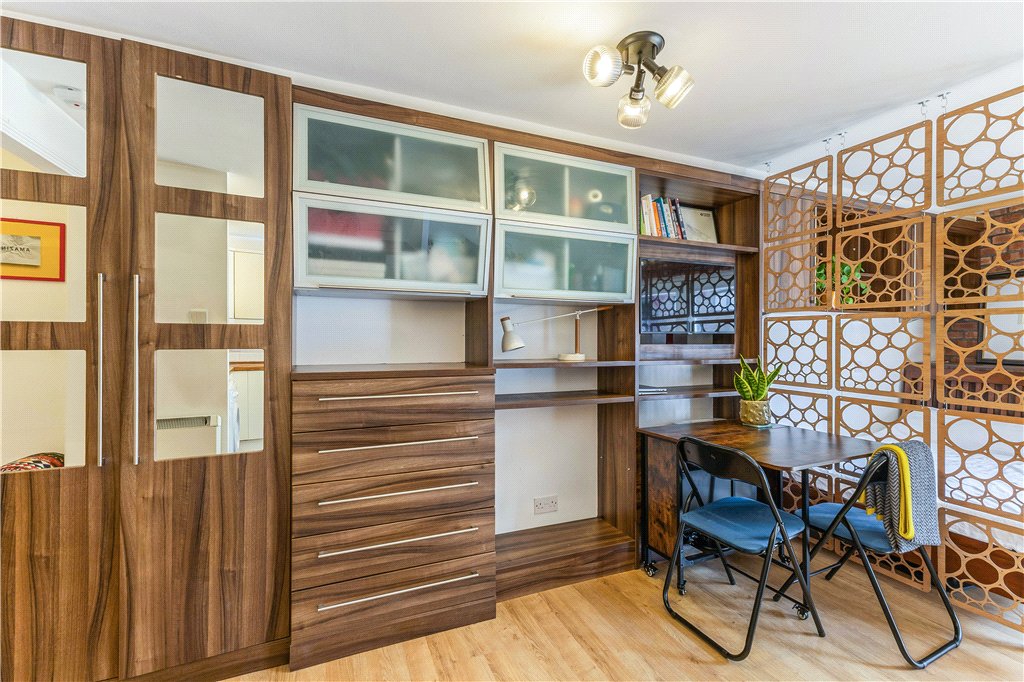 Apartment for sale in Java Wharf, 16 Shad Thames, London, SE1 5