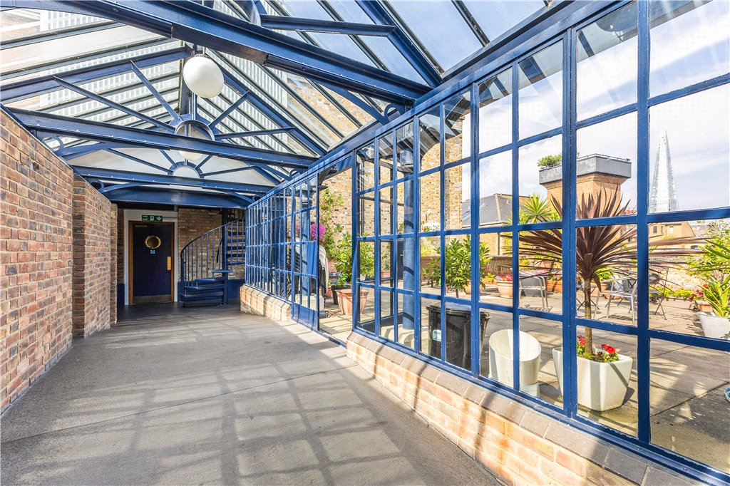 Apartment for sale in Java Wharf, 16 Shad Thames, London, SE1 14