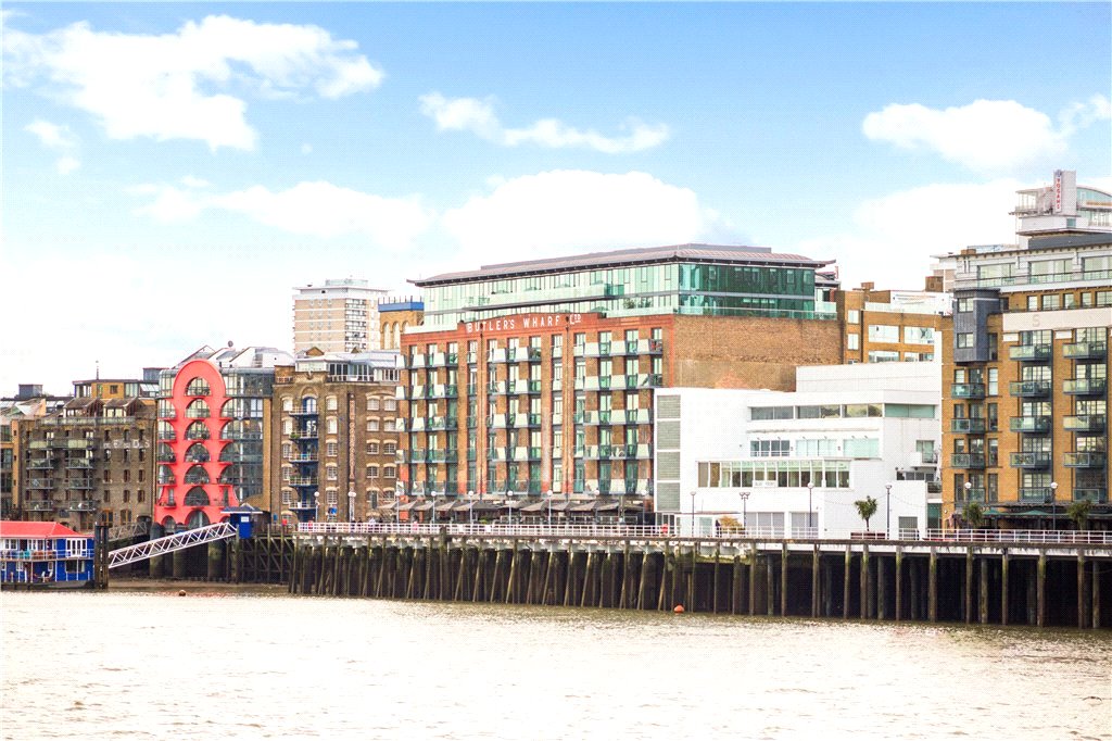 1 bed apartment for sale in Tea Trade Wharf, 26 Shad Thames, London, SE1 15