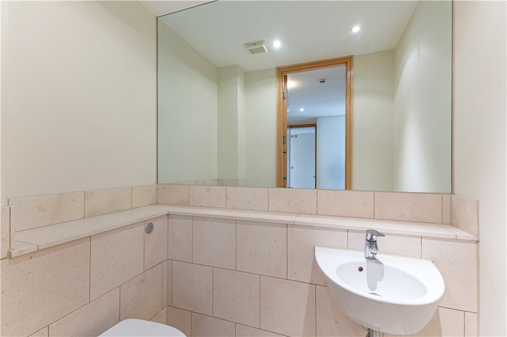 1 bed apartment for sale in Tea Trade Wharf, 26 Shad Thames, London, SE1 13