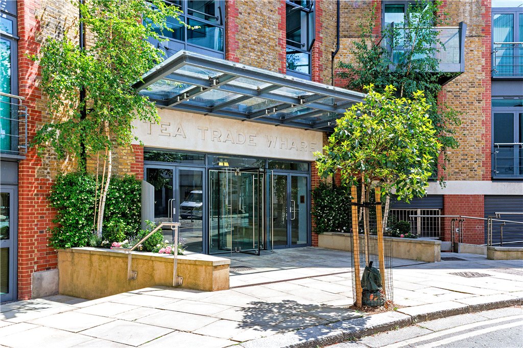 1 bed apartment for sale in Tea Trade Wharf, 26 Shad Thames, London, SE1 4