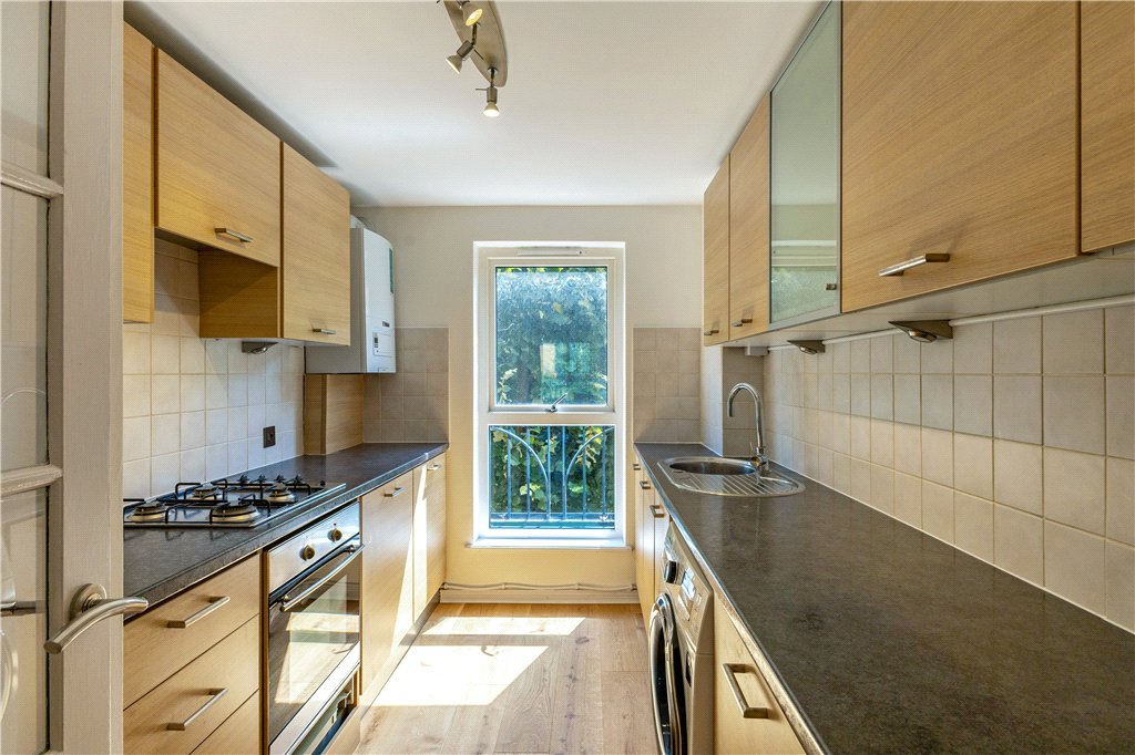 1 bed apartment to rent in Gainsford Street, London, SE1 5