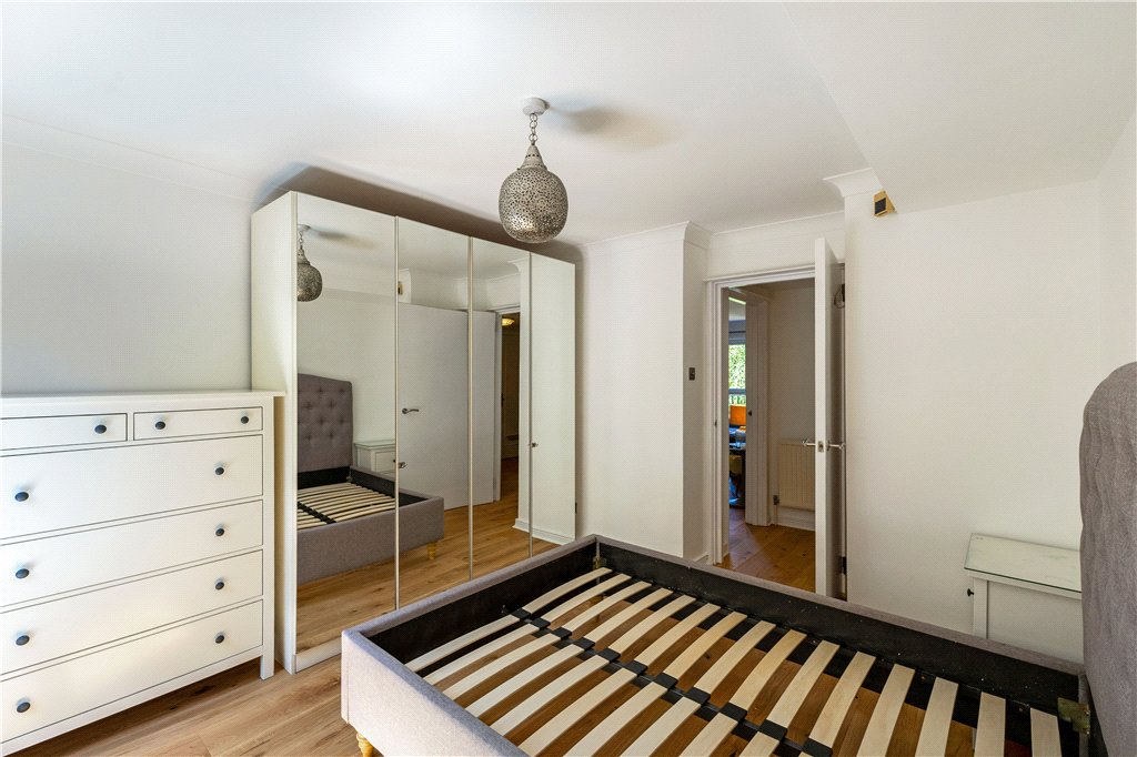 1 bed apartment to rent in Gainsford Street, London, SE1 7