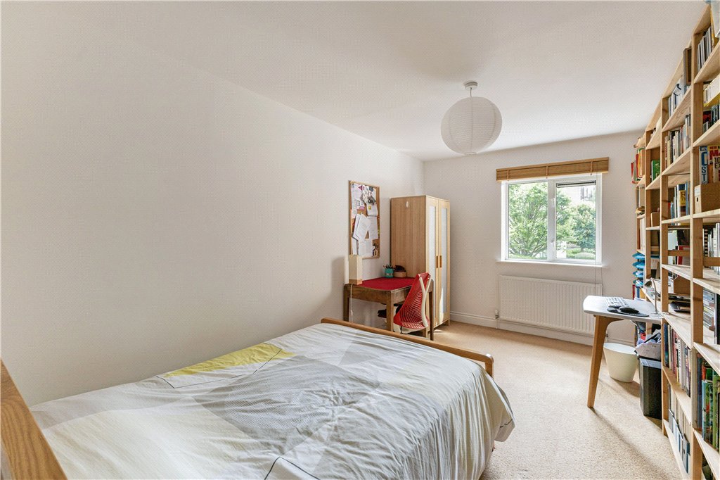 2 bed apartment for sale in Millennium Square, London, SE1  - Property Image 12