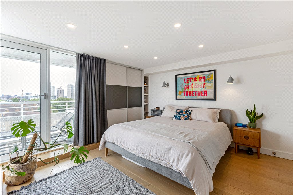 3 bed apartment for sale in Mill Street, London, SE1 12