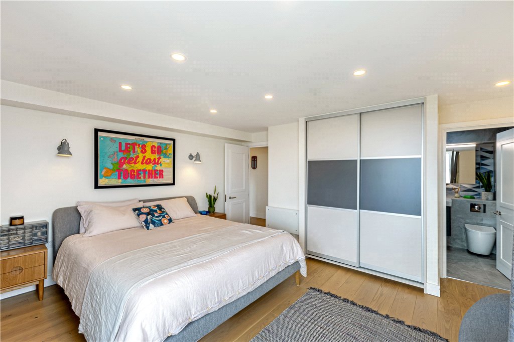 3 bed apartment for sale in Mill Street, London, SE1 13