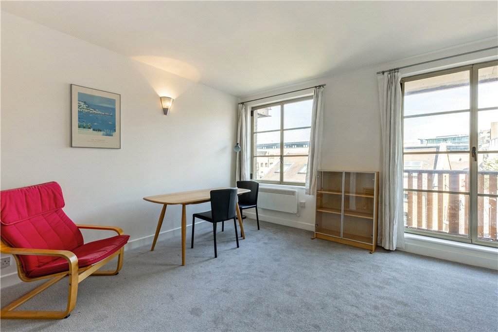 Apartment for sale in Queen Elizabeth Street, London, SE1 6