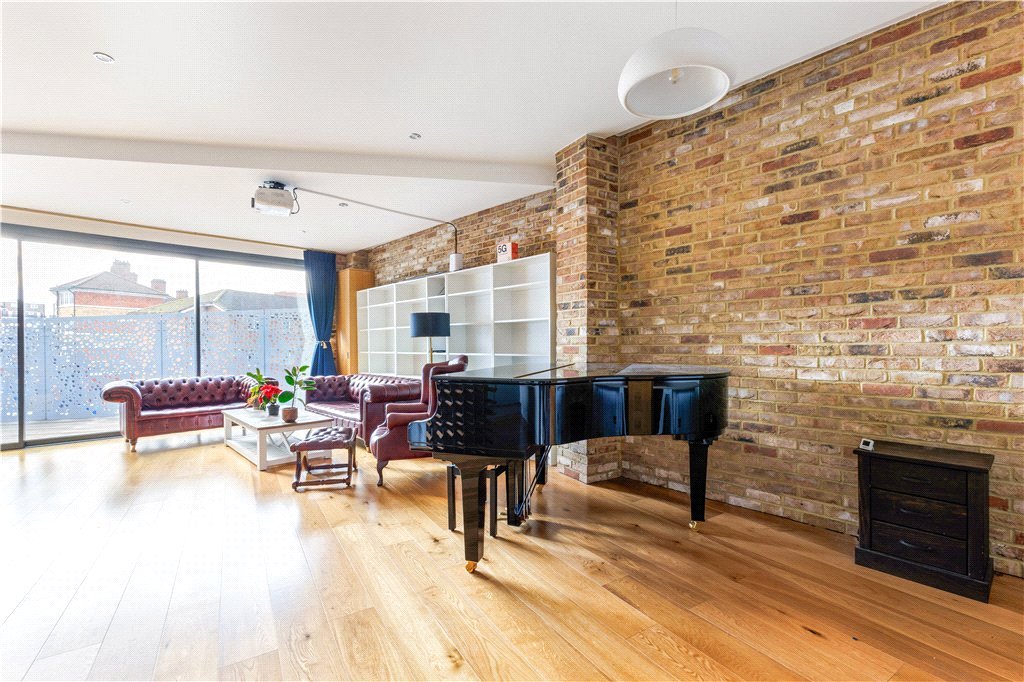 2 bed apartment for sale in Tanner Street, London, SE1  - Property Image 3