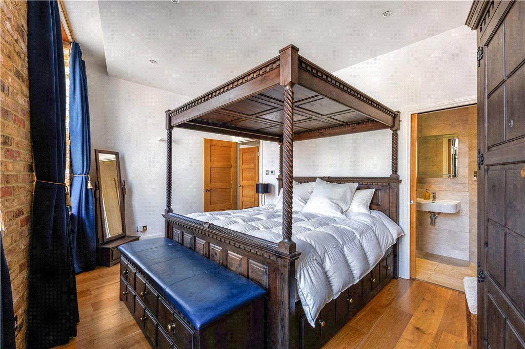 2 bed apartment for sale in Tanner Street, London, SE1 7