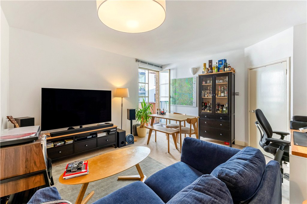 1 bedroom apartment for sale in Queen Elizabeth Street, London, SE1 
