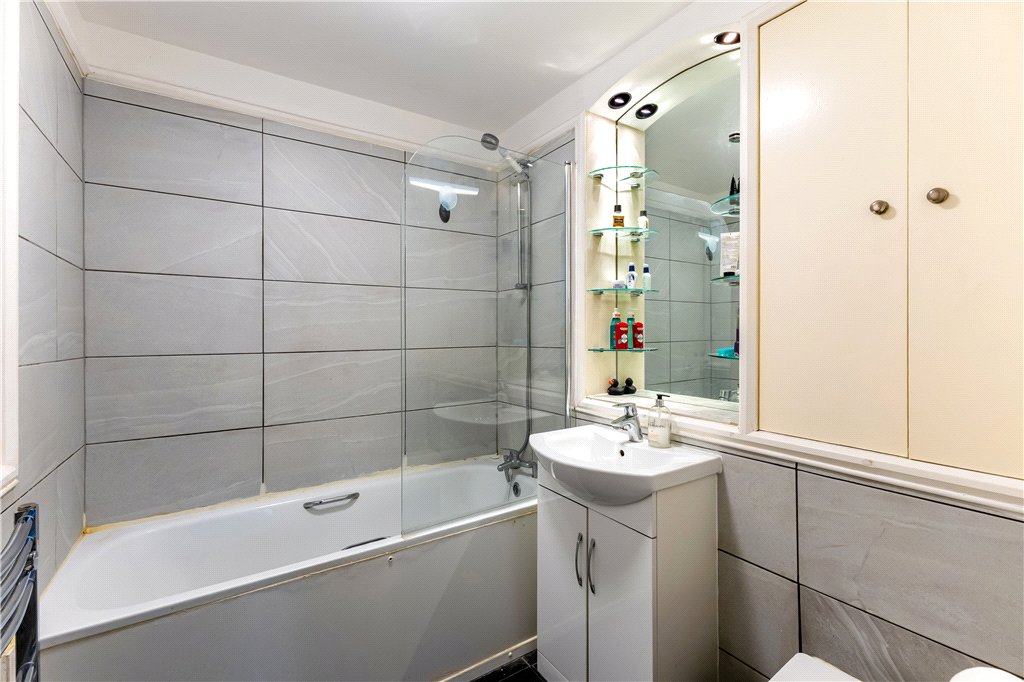 1 bed apartment for sale in Queen Elizabeth Street, London, SE1  - Property Image 11