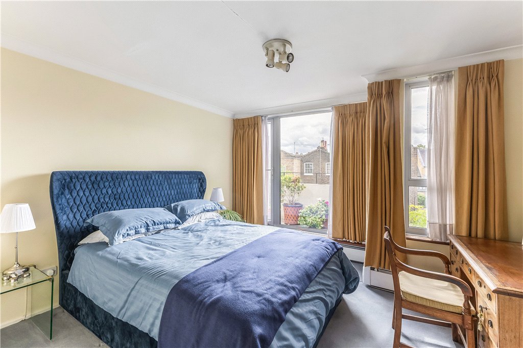 4 bed end of terrace house for sale in Shaftesbury Mews, London, W8  - Property Image 16